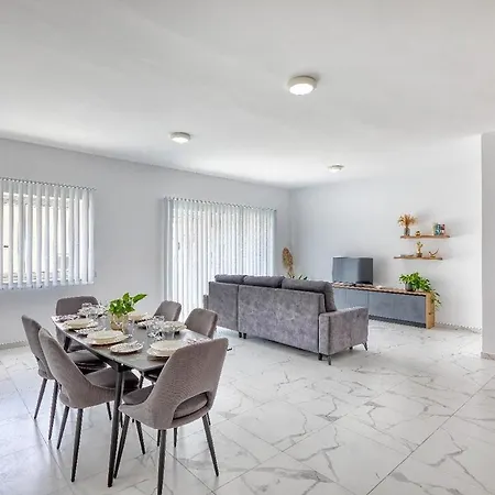 דירה New -family In Malta By Sf Homes Tal-Liedna