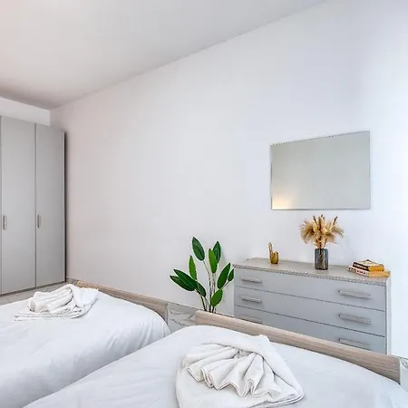 New -family In Malta By Sf Homes Apartment Tal-Liedna